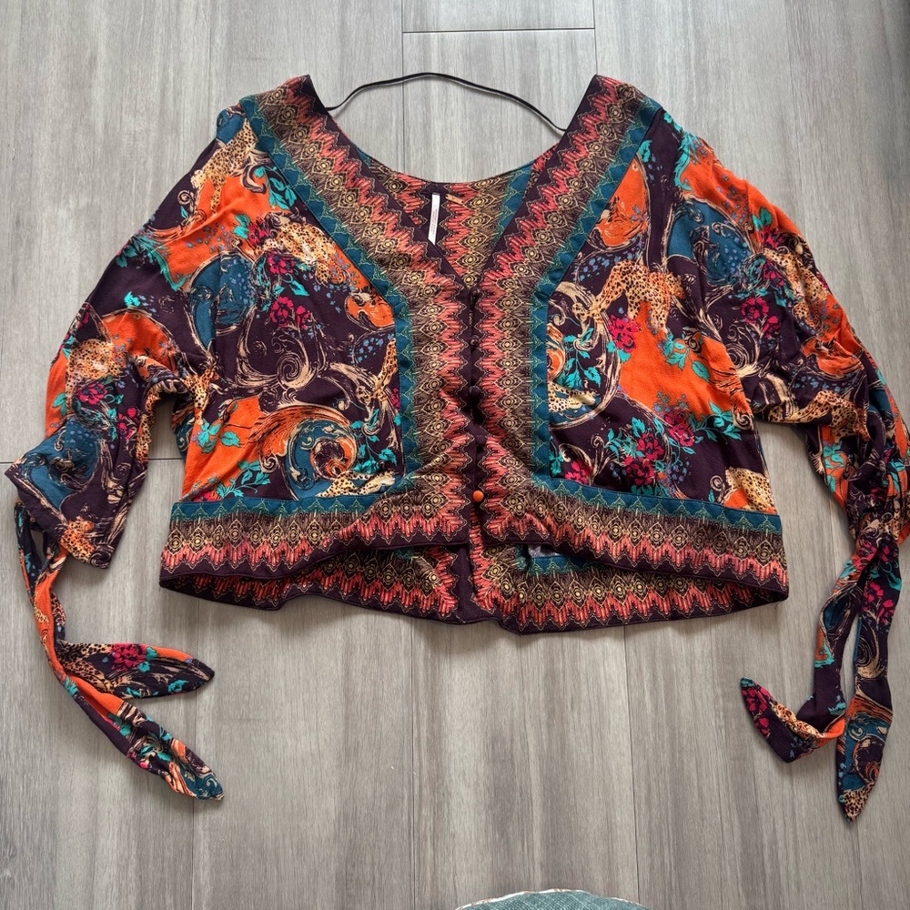 Free People Multicolor Printed V-Neck Tie-Sleeve Blouse - Picture 2 of 6